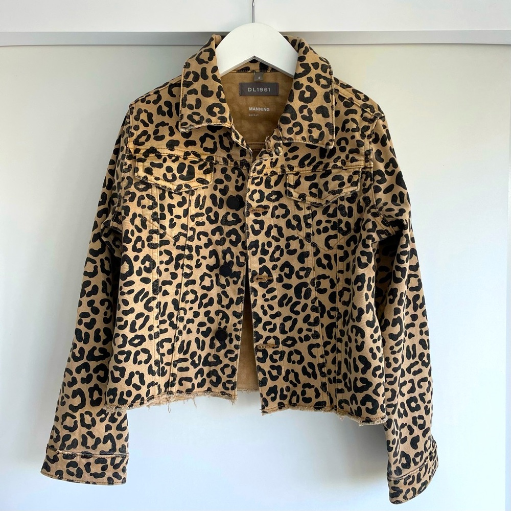 DL1961 Gilr’s leopard print denim jacket ( size S)